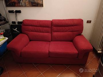 Divano 2 posti come nuovo