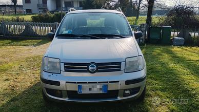 FIAT PANDA NEOPATENTATI METANO 