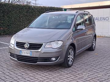 Volkswagen Touran 2.0 Highline Ecofuel Cel 3201471