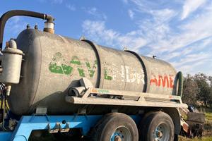 Botte Liquame Due assi 140qli Omologata