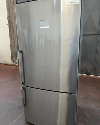 Frigo Bosch KGN86AIDP inox nuovo con ammaccature