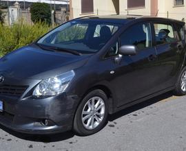 TOYOTA Verso 2.0D 7p - 2012