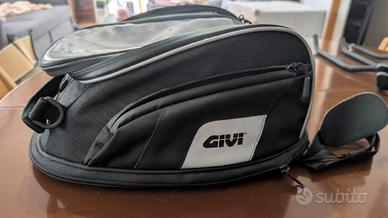 Borsa da serbatioio givi con presa di ricarica 15L