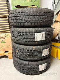 Pneumatici 215/60 R17 + cerchi in lega Renault