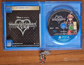 kingdom Hearts 2.8 HD F.C.P.-PS4 + Spilla originle