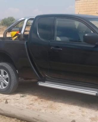 mitsubishi L200 e carrello 