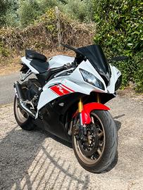 Yamaha yzf R6