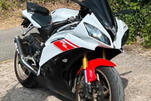Yamaha yzf R6