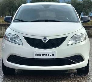 Lancia Ypsilon 1.2 69 CV 5 porte Gold