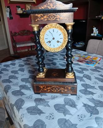 orologio antico a pendolo 
