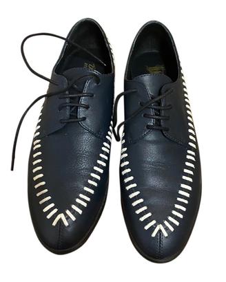 Scarpe stringate in pelle