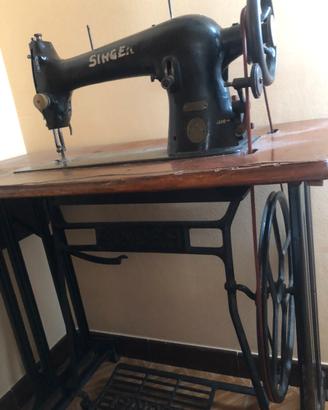 Macchina da cucire Singer 31M32 anni inizio 1900