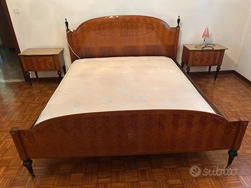 Camera da letto-2comodini-mobile con specchio