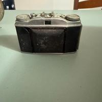 Macchina fotografica antica