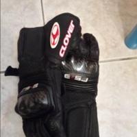 Tuta stivali e guanti moto