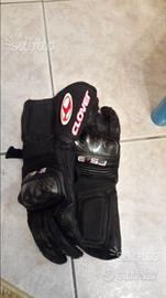 Tuta stivali e guanti moto