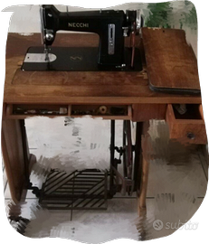Macchina da cucire a pedale Necchi