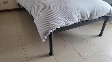 Letti singoli in ferro battuto (ottone)