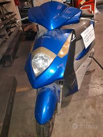 scooter  Honda dilan 125