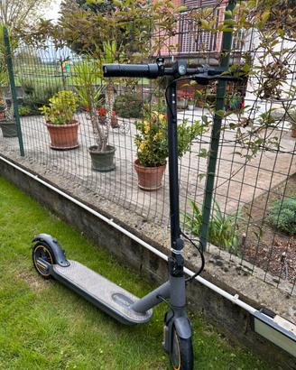 Monopattino elettrico aovopro