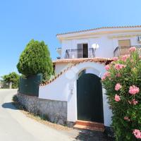 QUADRIFAMILIARE A VIBONATI