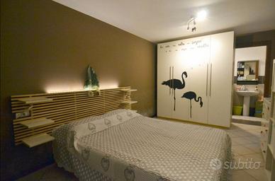 Mandal letto matrimoniale con testiera