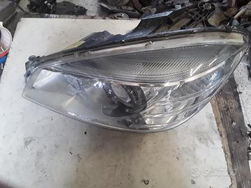 FARO ANTERIORE SINISTRO MERCEDES Classe C Berlina