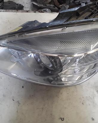 FARO ANTERIORE SINISTRO MERCEDES Classe C Berlina
