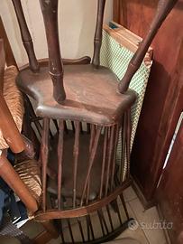 Sedie in legno e paglia