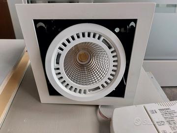 fari led ad incasso