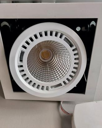 fari led ad incasso