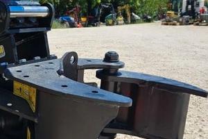 Cesoia forestale per escavatori 15 / 40 q.li