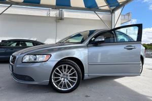 Volvo S40 2.0 D cat Summum