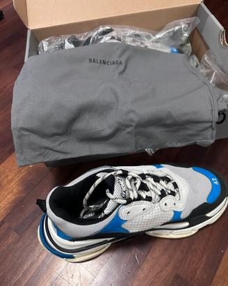 Balenciaga Triple S