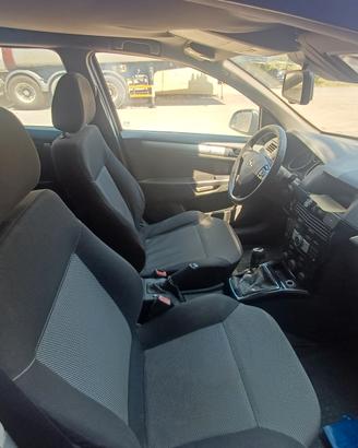 opel astra sw. 