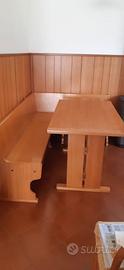 Tavolo in rovere e cassapanca con contenitore