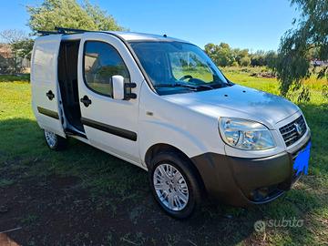 fiat doblo 1,3 multjet  2007 con ariacondizionata 