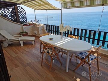 Piccolo appartamento sul mare