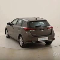 Musata completa toyota auris #012