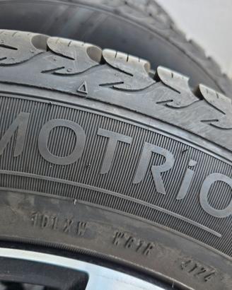 4 gomme 205 60 16i invernali cerchi  Renault Dacia