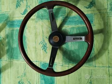Volante in mogano Alfa Romeo Hellebore originale a