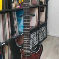 Chitarra elettrica completa  come Nuova 