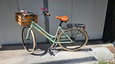 Cannellini bicicletta donna via veneto