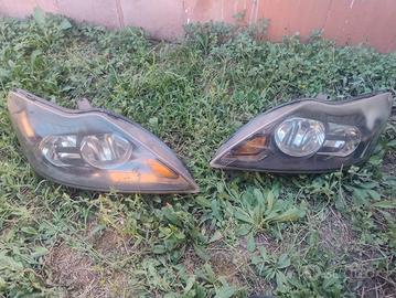 2 fari per Ford Focus