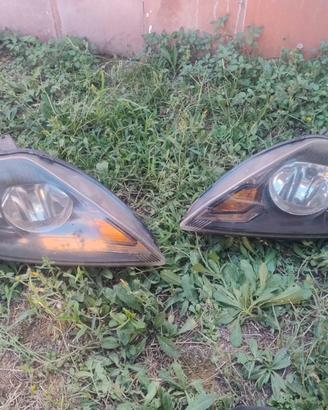 2 fari per Ford Focus