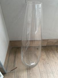 vaso in vetro per composizioni floreali