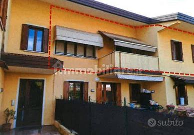Appartamento di 120 m² con 3 locali e box auto a T