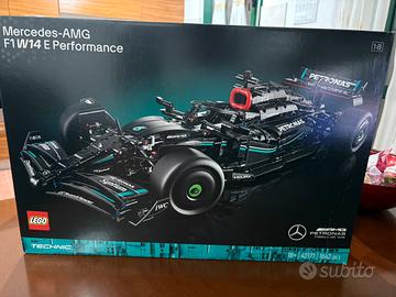 Mercedes F1 Lego