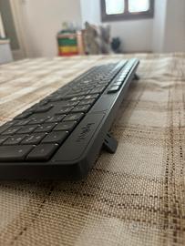 Tastiera Logitech + Mouse