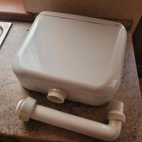 cassetta in plastica per WC